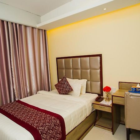 Hotel Mira Garden Силет Екстериор снимка