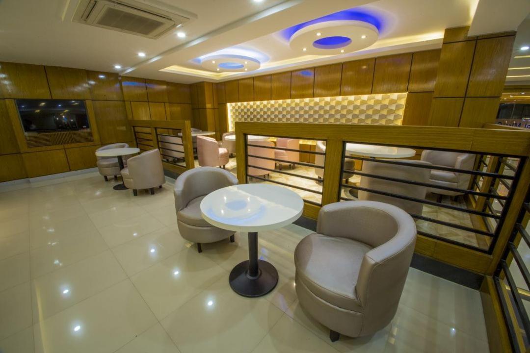 Hotel Mira Garden Силет Екстериор снимка