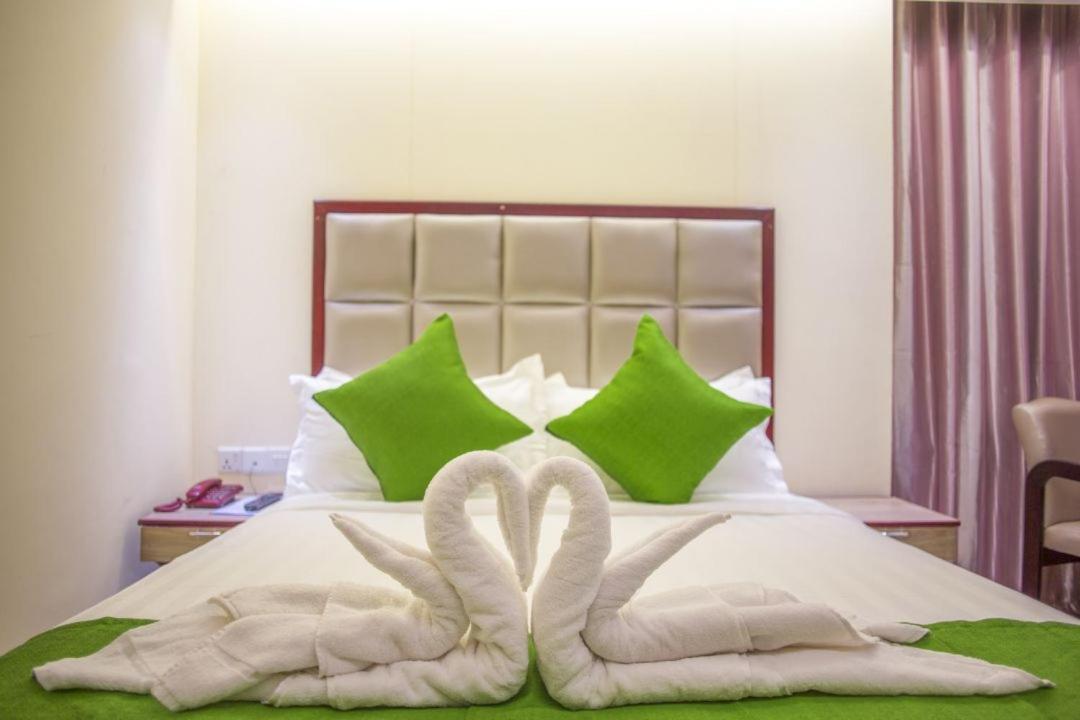 Hotel Mira Garden Силет Екстериор снимка