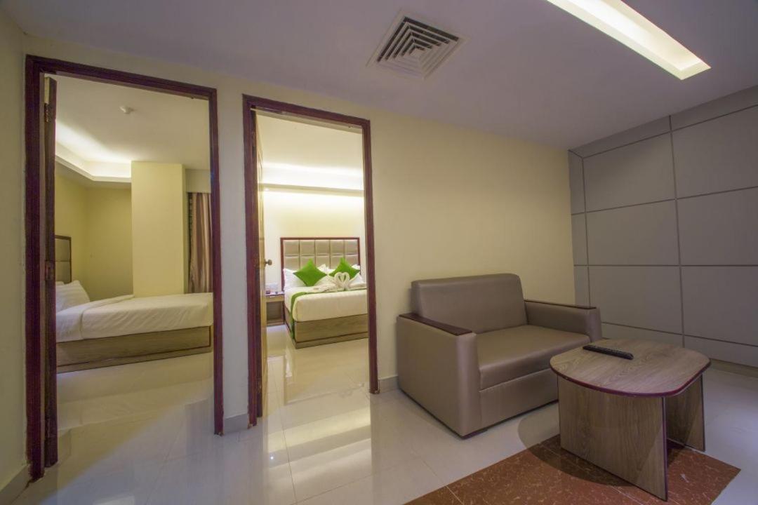 Hotel Mira Garden Силет Екстериор снимка