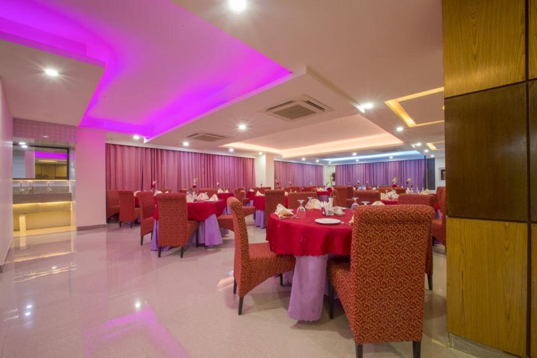 Hotel Mira Garden Силет Екстериор снимка